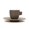 _0003_SergioHerman_CoffeeCup_Plate_Weedbrown_Leeg CorUnum-SergioHerman-CoffeeCup-Plate 15,5 cm
