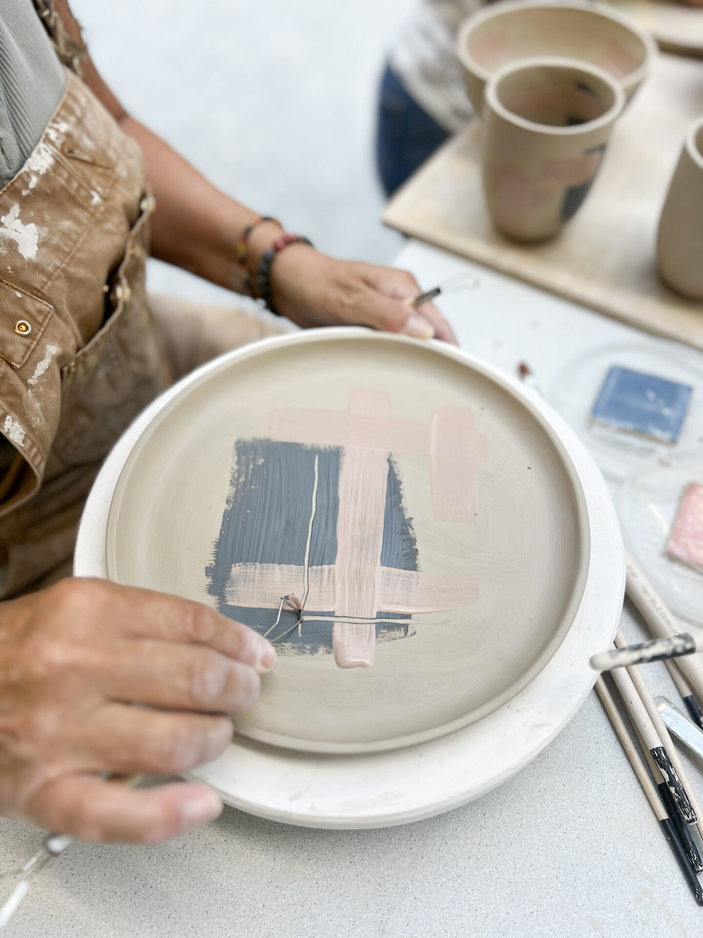 Workshop 'Gieten en decoreren van je eigen servies' - Afbeelding 16